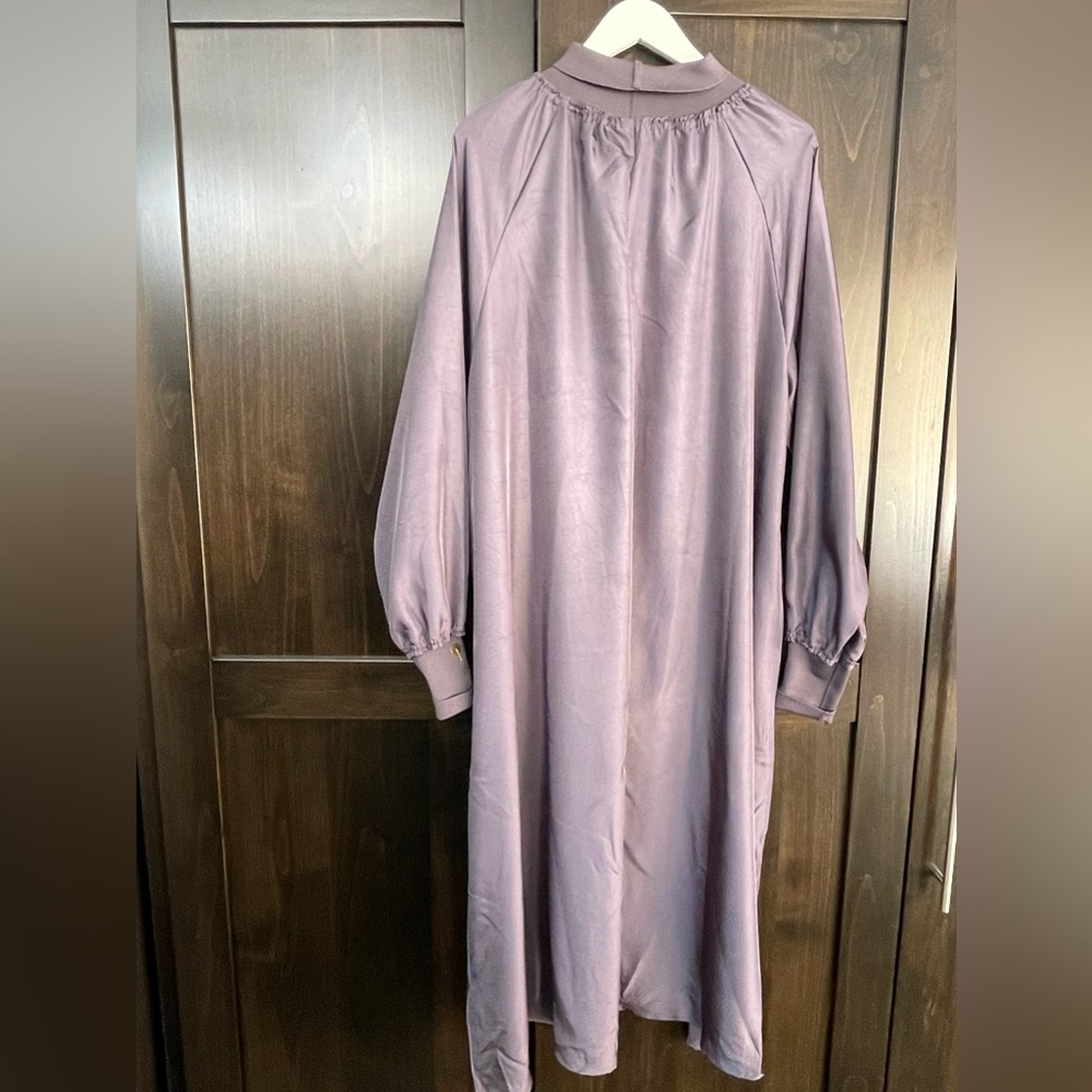 Satin maxi dress - Picture 3 of 5